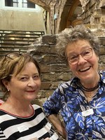 Sonja Arens und Christine K von der LV Selbsthilfe auf dem Weltschlaganfalltag am 29.10.2024